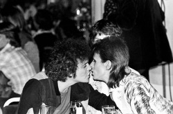 funkpunkandroll84:Bowie & Reed (and Jagger’s head), 1973