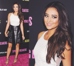 prettylittlegossipgleek:  Shay Mitchell, Keegan Allen, and Tyler