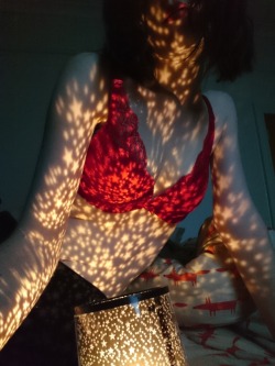 m3rryg4m: My star projector arrived and I love it.