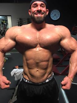 whitepapermuscle:  Kevin Wolter 
