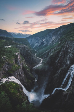 lsleofskye:  Norwegian summer nights | linakayser