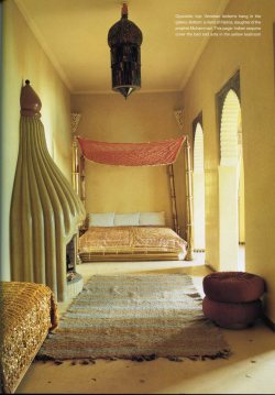 robert-hadley:The World of Interiors, October 2002. Photo - René