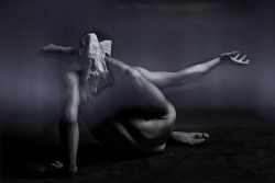 CHERUB (SAMUEL) silver series - meditation photographed by landis