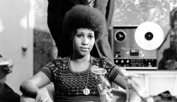classicladiesofcolor:  Singer, songwriter, musician Aretha Franklin,