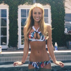 topinstagirls:  @bhollyb on topinstagirls.tumblr.com - source