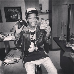 celebsoninstagram:  Wiz Khalifa: “Fun. fun.” (http://instagram.com/p/hAeYnAndgm/)