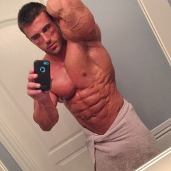 drwannabe:  Johnny Doull. Dem bicep veins. 