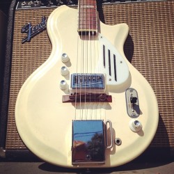 mmguitarbar:  Our Supro Holiday model is back in the saddle!