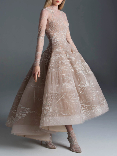 chandelyer:Paolo Sebastian “East of the Sun and West of the