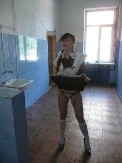 jemcasey:  Russian teen showing her appreciation for teacher…