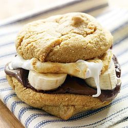 kidjune:  thechocolatebrigade:  Peanut Butter Cookie Nutella