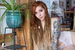 past-her-eyes:   Fennek Suicide fennek.suicidegirls.com Link