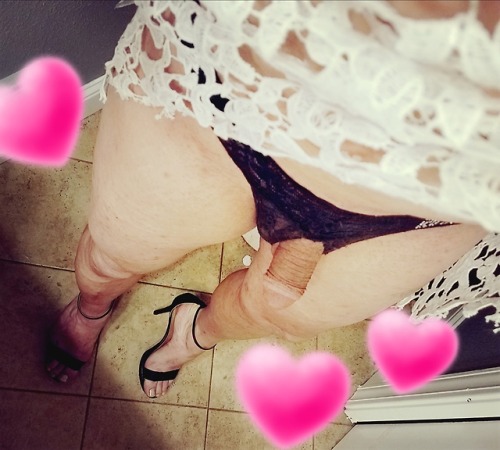 heelshavemehorny:  More pics from last night♥♥♥
