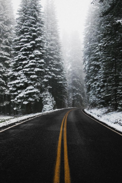 jrxdn:  Winter Road | © | Instagram