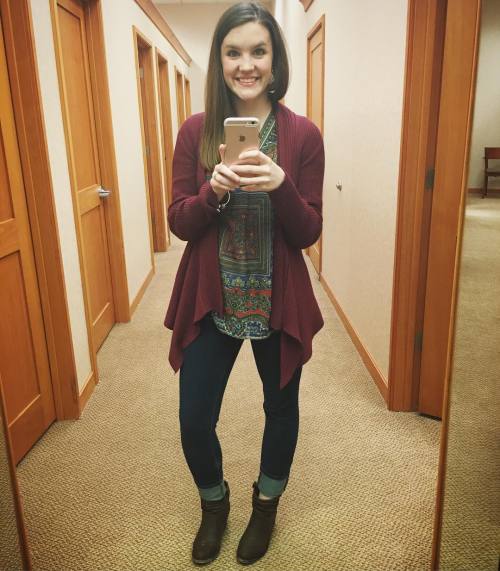 fittingroomselfie:  When I close I just feel like a fitting room selfie is a must. #boredom #fittingroomselfie by @_brooke_riley_