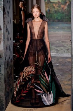 whore-for-couture:  tanjazy:  Elisabeth Erm at Valentino haute