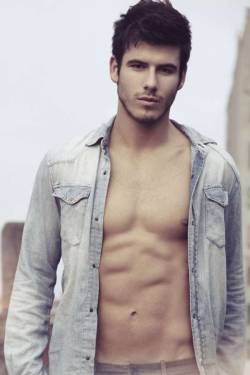 ADONIS ARCHIVE
