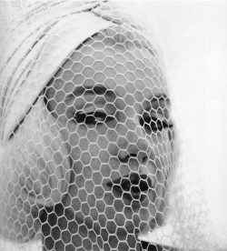 vergiss-mein-ned:    Marilyn Monroe, photo by Bert Stern, Vogue,