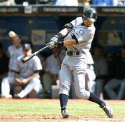 this-day-in-baseball:  September 23, 2010 Ichiro Suzuki, with