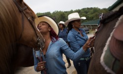 goodblacknews:  (via The Cowgirls of Color: Black Women’s Team is Bucking Rodeo Trends)   Love black cow girls