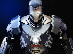 rhubarbes: Iron Man 3 - Mark XV Collectible Figure via Hot Toys