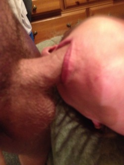 floydr84:  Sucking Hubbys beautiful cock off this morning!!!