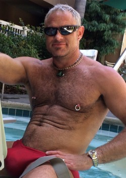 Follow my two hairy men blogs:http://sambrcln.tumblr.comhttp://hairysex.tumblr.com