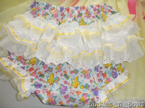 huggiesandkisses:  bbybrr:  Care Bears!  I have a bib made of the fabric in that first picture, the cloth dip :) 