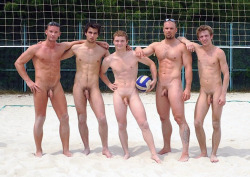 athletesjocks:  Naked volleyball Please follow these blogs! -