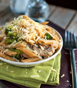 in-my-mouth:  Rustic Garlic Butter Pasta with Roasted Broccoli