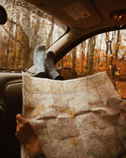 cozytreehouse:  Roadtrips and rainy days. 🍁  (weheartit.com)