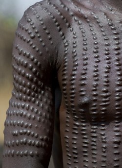 body-mod-universe:  The markings adopted by the Toposa tribe