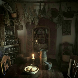 tastesoftamriel:A humble Breton home in High Rock. ~Talviel 