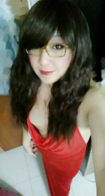 julia-sen:  love this red dress so much~❤ Made the fat guy