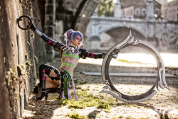 cospalace:  Ae as Tira from Soul Calibur V Cosplayer:  AE  Tumblr    FacebookPhotographer:  Demis AlbertacciSee the complete photosetAnother great pro submission by AE.Sugoi. *_*. Thanks!