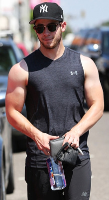 zacefronsbf:Nick Jonas in West Hollywood, California (July 31st)