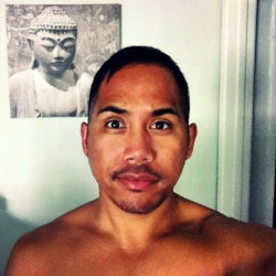 jaynotjason:  Buddah is right behind me, isn’t he?Follow me: http://jaynotjason.tumblr.com