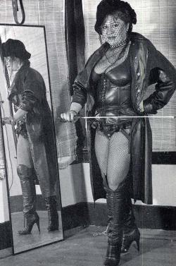 vanillaedge:  ok2beme:  Cleo Dubois in great Black Leather outfit.  Every kinkster’s favorite aunt 