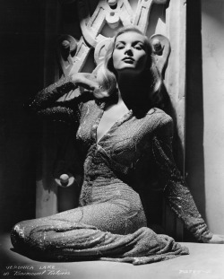 lelaid:  Veronica Lake by George Hurrell, 1941