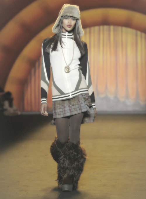 m0ney:Naomi for Anna Sui Fall 2003 rtw⋆｡☆