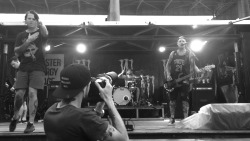 theloversxthedevil:  The Amity Affliction  Vans Warped Tour 