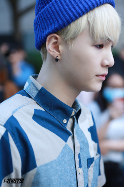 fymyg: 150703 on the way to music bank1-2CHECKER | do not edit