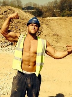 Sexy tradie.