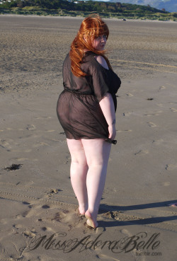 missadorabelle:  missadorabelle:  Very much enjoyed the beach