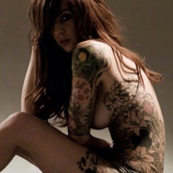 tattoofreaks:  Beautiful inked girl #TagsForLikes #TFLers #photooftheday