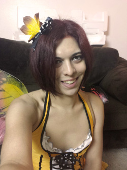 kendradesires:  Kendra the butterfly slut. 