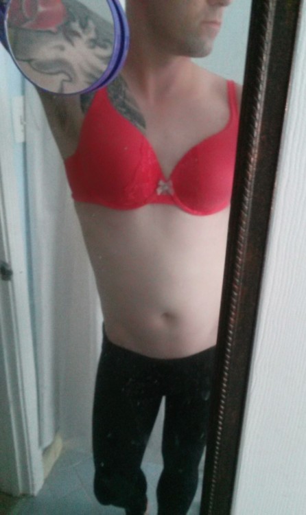 maxsinner85:if I cleaned her mirror before I took the pics she would of known what was up.