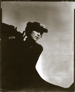 fawnvelveteen:    Horst P. Horst, Eve March for Vogue, 1937 