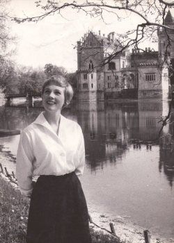 operaqueen:  Julie Andrews on location in Salzburg, for the filming