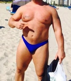 oldmansexyspeedo:  OMG #oldmansexyspeedo #oldman #oldspeedo #old